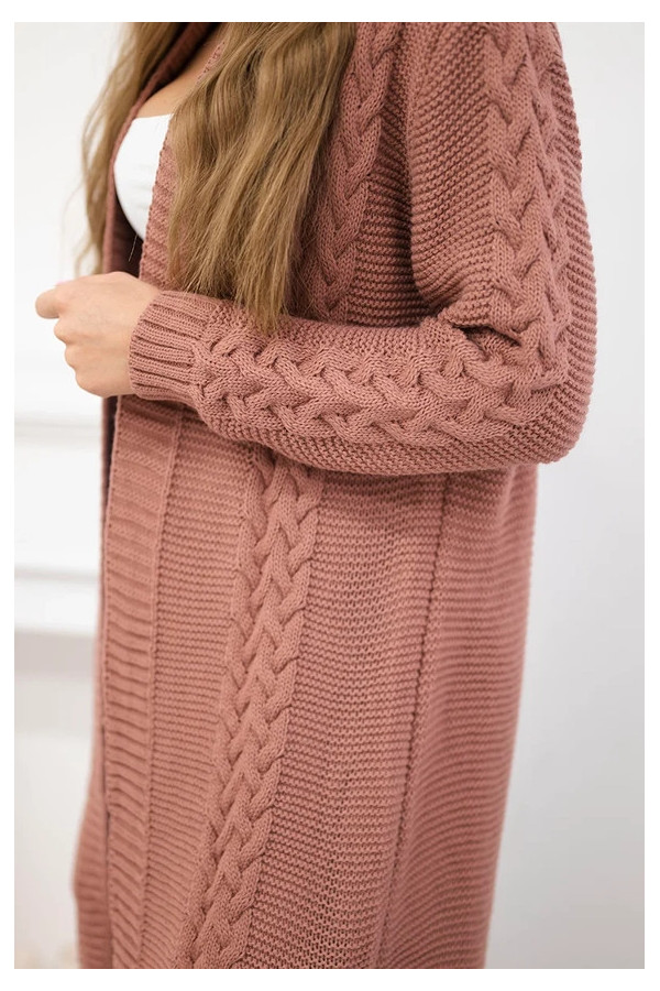Kardigan Pudrowy Róż warkocz narzutka