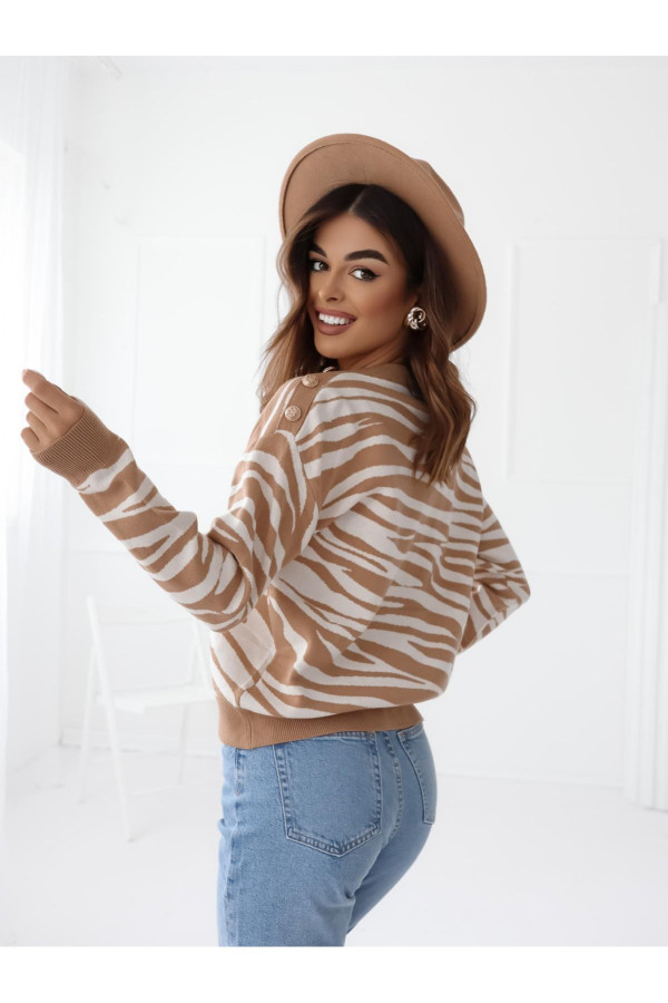 Sweterek beżowo biały jesień / zima